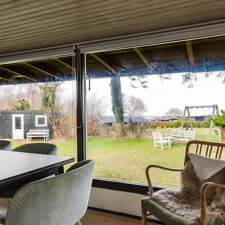 Ferienhaus Vacation With Sea Views - 200m From *