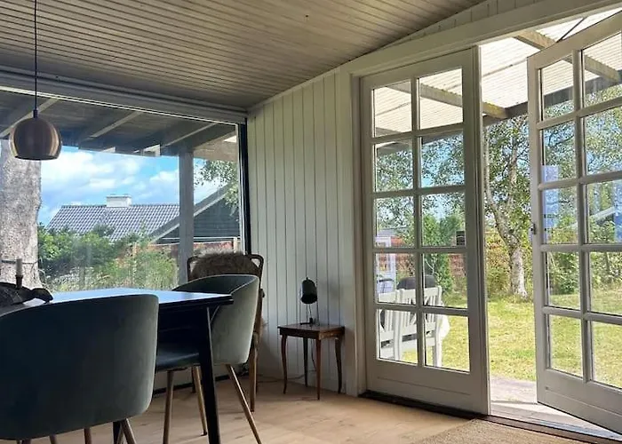 Сasa de vacaciones Vacation With Sea Views - 200m From