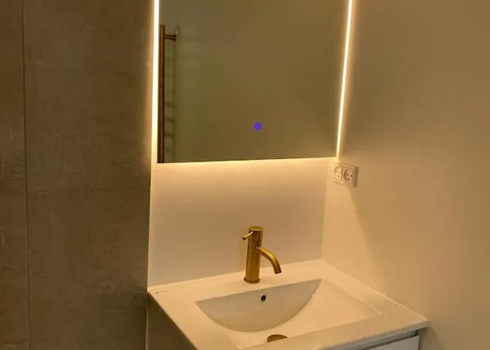Vacation With Sea Views - 200m From Дом отдыха